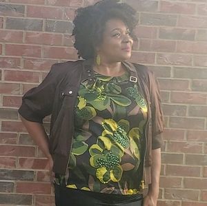 Meet your Posher, The lady